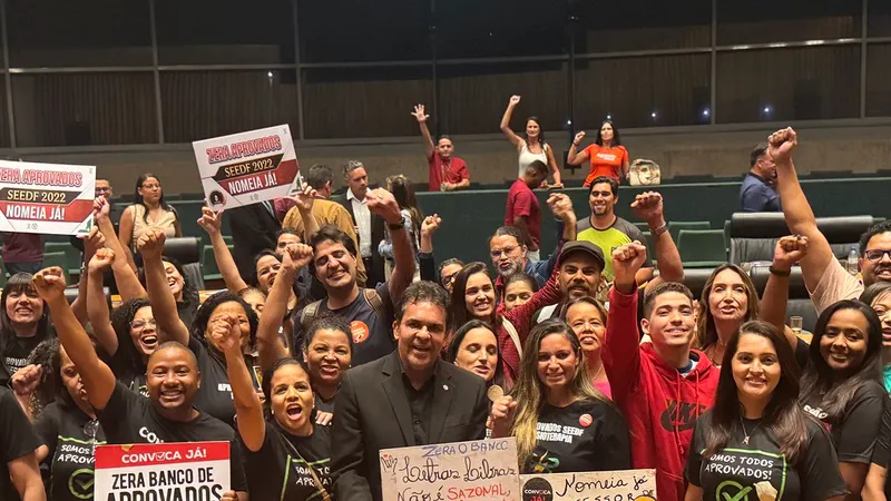 Ricardo Vale comemora nomeação de 2.681 professores: “Uma grande vitória para a educação do DF”*